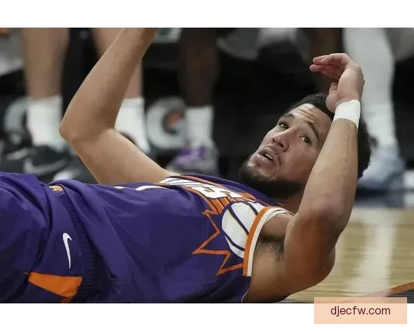 布克批裁判遭罚三万五千美元